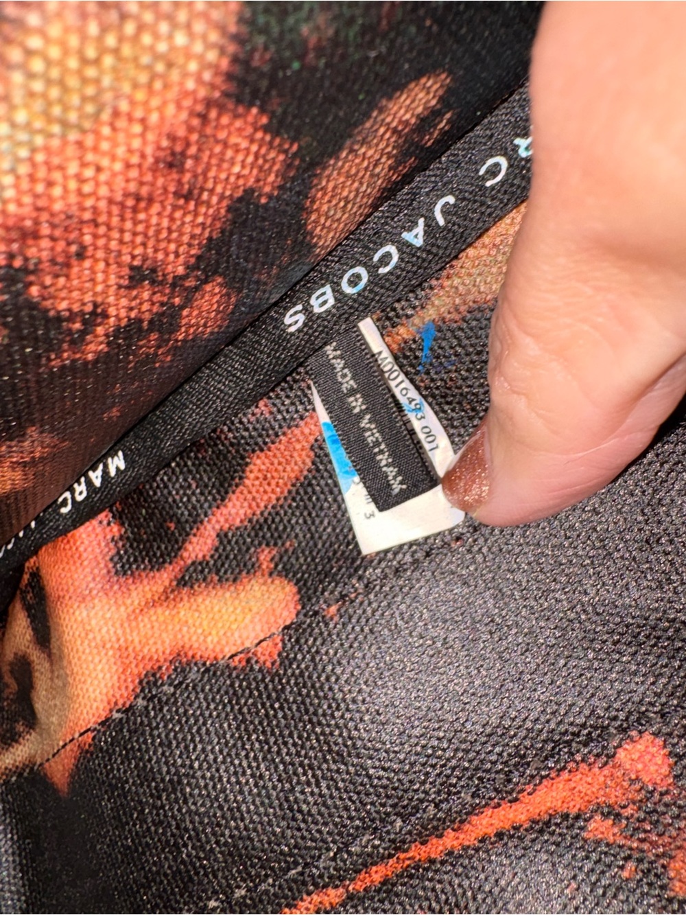 Small Marc Jacobs “Neon Rainbow Splatter” 🌈 The Tote Bag - Picture 9 of 9